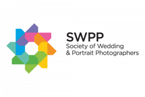 society of wedding and portrait photographers logo